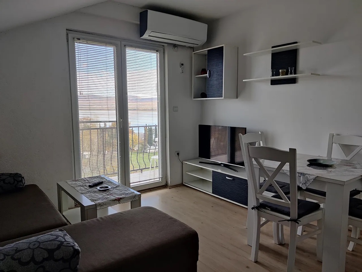 Apartmani Vila Roza - smeštaj u Starom Dojranu - fotografija 9