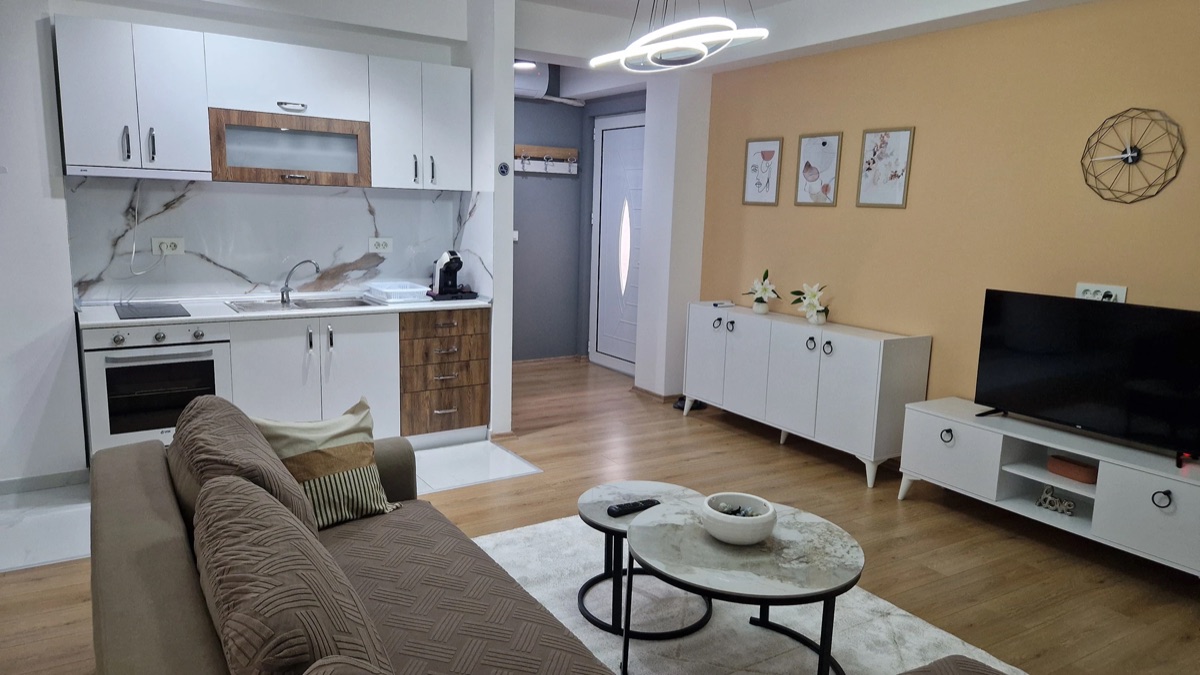 Emi Center Apartments - апартмани и rent-a-car во Гевгелија - фотографија 12