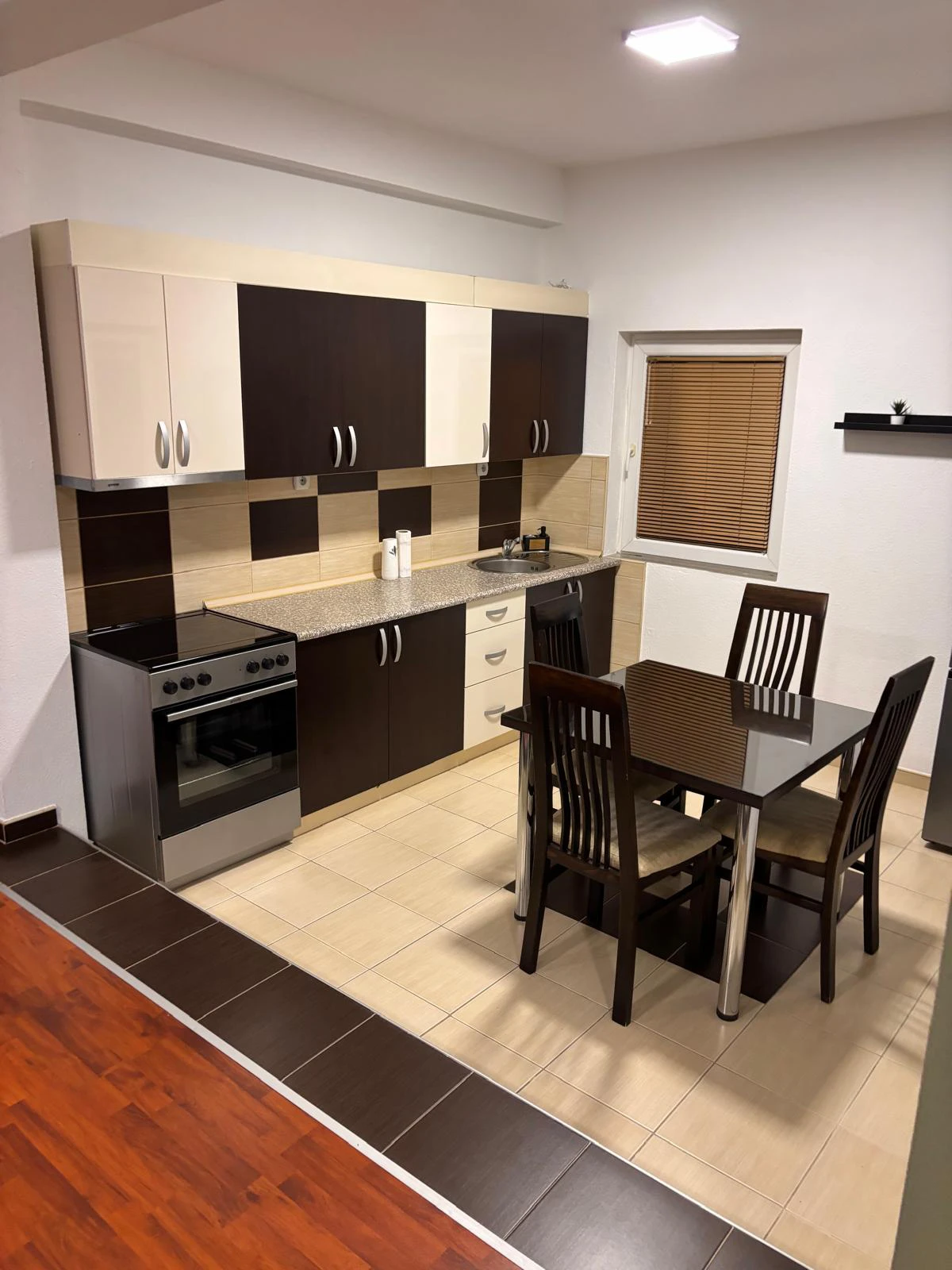Furnished 92 m² house floor for rent in Gevgelija