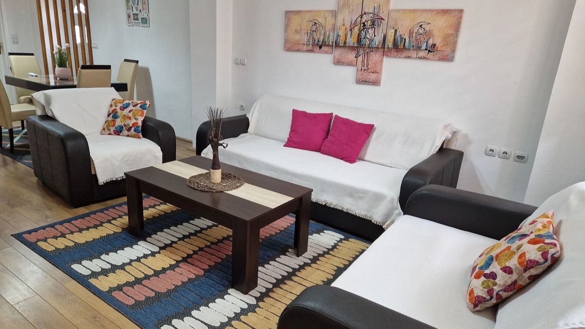 Town Square Apartment - apartman na gradskom trgu u Gevgeliji - fotografija 1